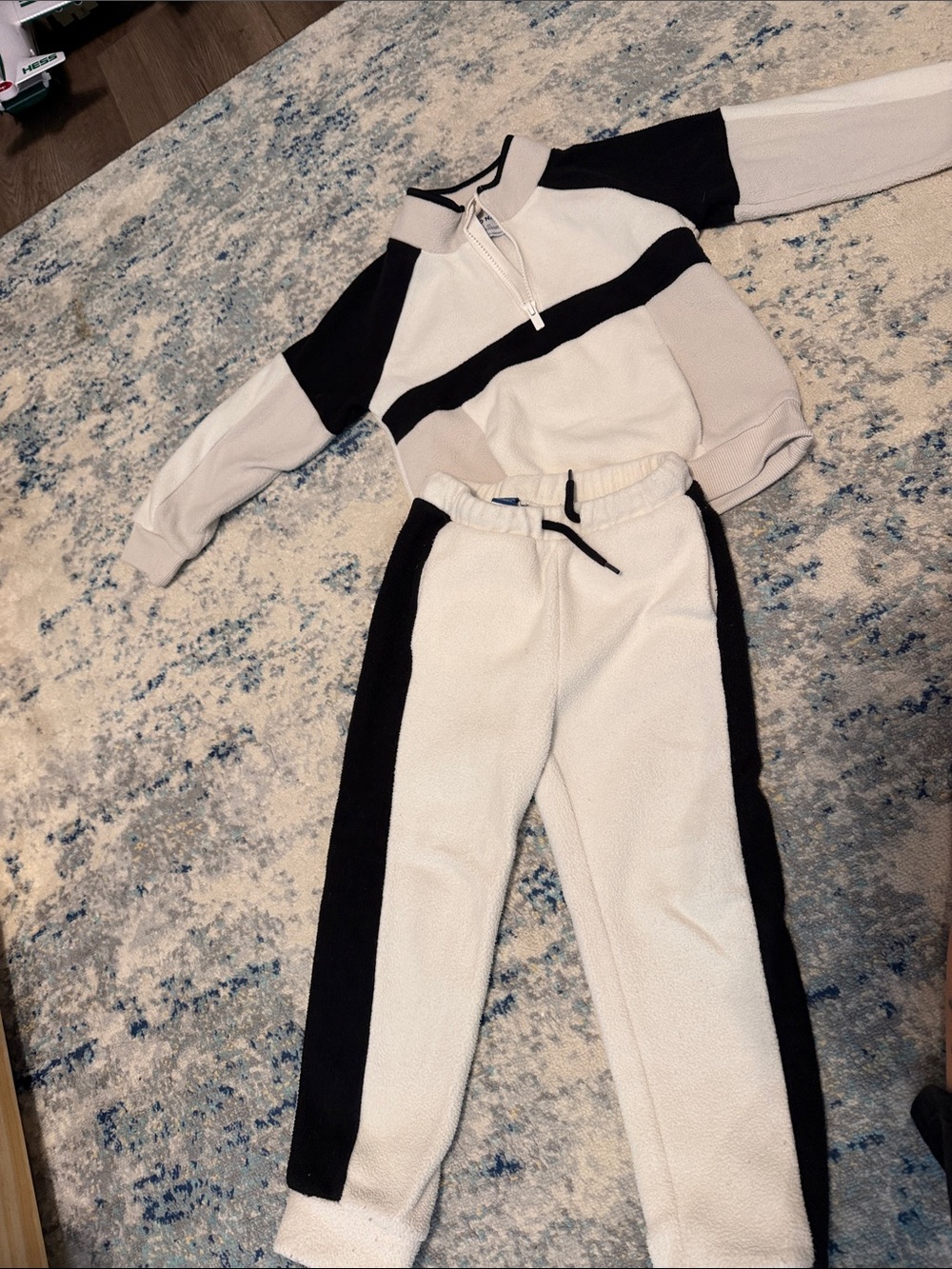 Old Navy Cream and Black Fleece Track Joggers